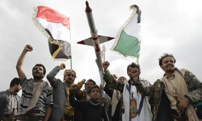 عقوبات الحوثيين وتهديدات البحر الأحمر: تحليل شامل