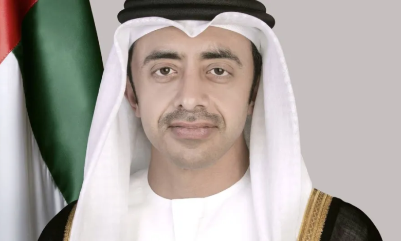 عبدالله بن زايد يدعو لوقف فوري للنار في السودان: تفاصيل الموقف