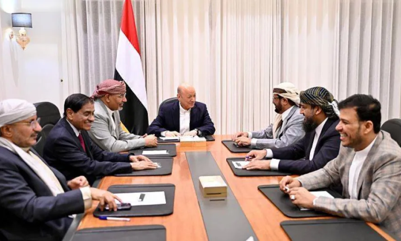 تصعيد الانتقالي يهدد وحدة مجلس القيادة الرئاسي اليمني