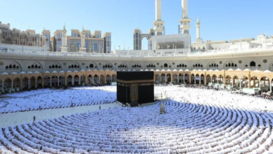 68 مليون زائر للحرمين في شهر: إنجاز سعودي ورؤية 2030