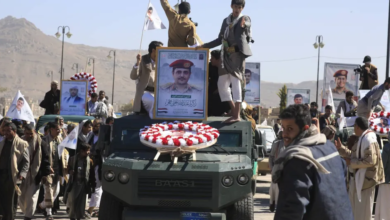 الحوثيون يعترفون بمقتل قادة الطيران المسير بعد 9 أشهر