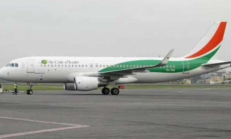 إيكواس تخفض ضرائب الطيران 40% بدءاً من 2026