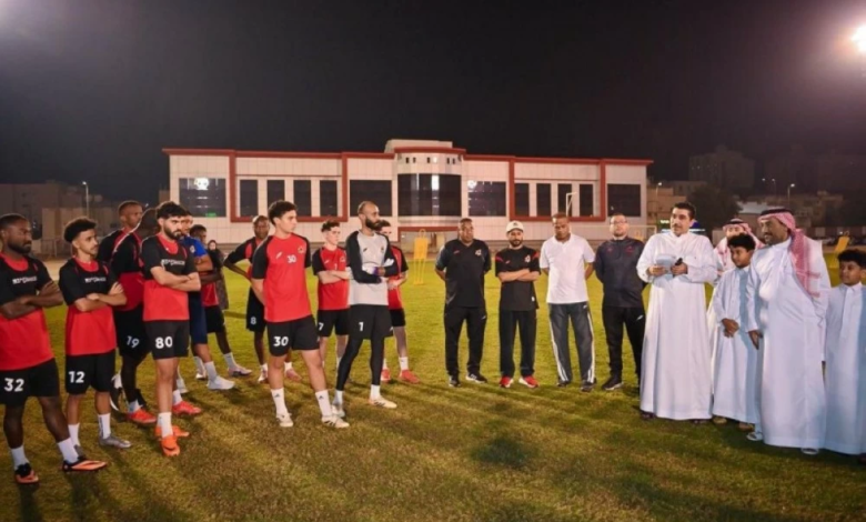 روسمير يجهز الوحدة لمواجهة الجبيل في دوري يلو ومكافآت للاعبين