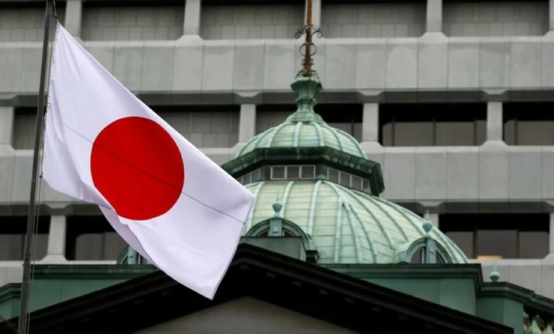المركزي الياباني يلمح لمواصلة رفع الفائدة: تحول اقتصادي تاريخي