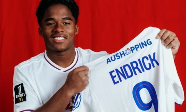 إندريك في ليون: أرقام قياسية وعقبات قبل الظهور الأول