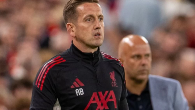 ليفربول يقيل آرون بريغز بسبب أهداف الكرات الثابتة