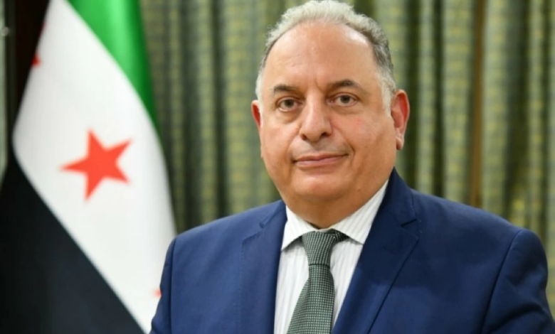 وزير المالية السوري يؤكد استقرار الليرة وطرح العملة الجديدة