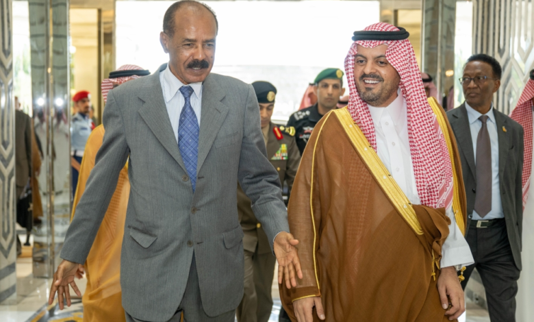 رئيس إريتريا يزور ميناء جدة الإسلامي: تعزيز للتعاون اللوجستي