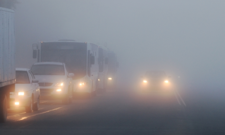الأرصاد تحذر: انعدام الرؤية بسبب الضباب في الجوف والقريات