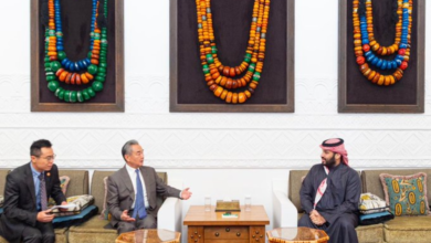 ولي العهد يستقبل وزير خارجية الصين لبحث الشراكة الاستراتيجية