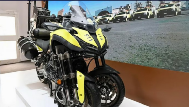 الدفاع المدني يستعرض دراجة التدخل السريع في واحة الأمن