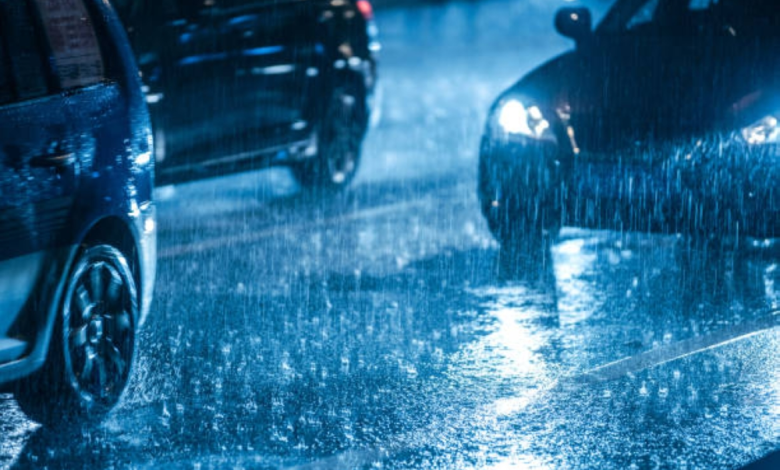نصائح المرور السعودي للقيادة أثناء الأمطار وتجنب الحوادث