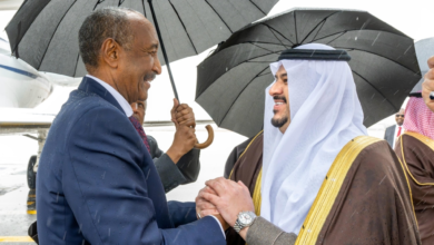 وصول عبدالفتاح البرهان إلى الرياض: تفاصيل الزيارة ودلالاتها