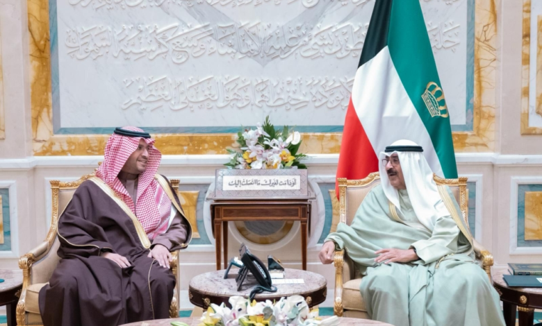 The Emir of Kuwait receives Prince Turki bin Mohammed: Strengthening Saudi-Kuwaiti relations