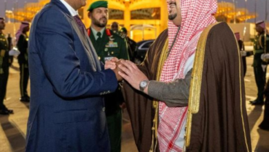 البرهان يغادر الرياض بعد زيارة رسمية للسعودية