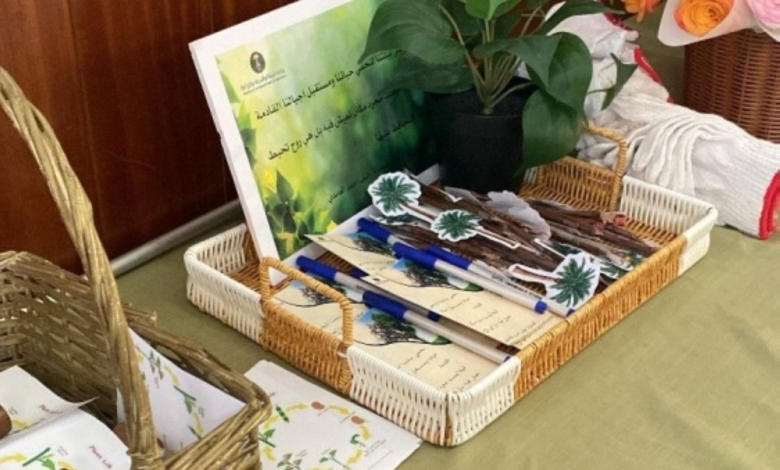 فعاليات بيئية في مدارس جدة لتعزيز الوعي وتوزيع شتلات