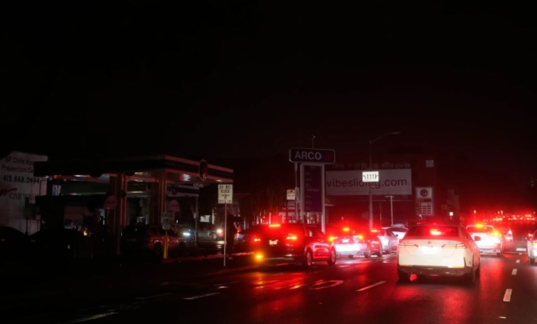 انقطاع الكهرباء في سان فرانسيسكو: توقف النقل وتضرر الآلاف