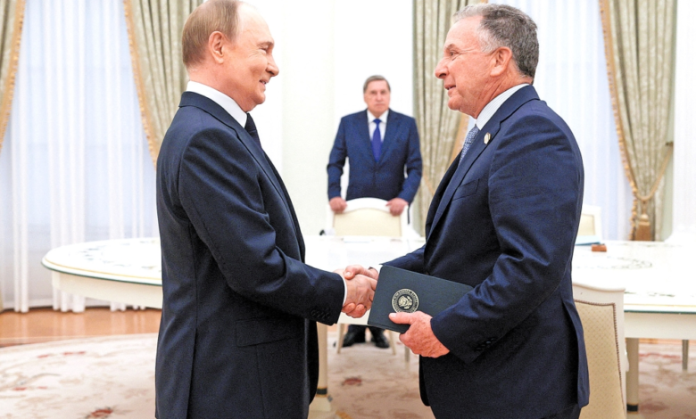 الكرملين ينفي مفاوضات ثلاثية مع واشنطن وكييف وزيلينسكي يعلق