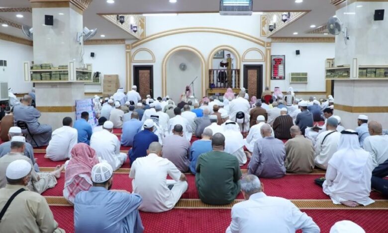 الشؤون الإسلامية تنظم برامج توعية المعتمرين بعدة لغات لموسم 1447