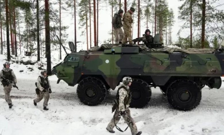 فنلندا ترفع سن الاحتياط في الجيش لمواجهة روسيا