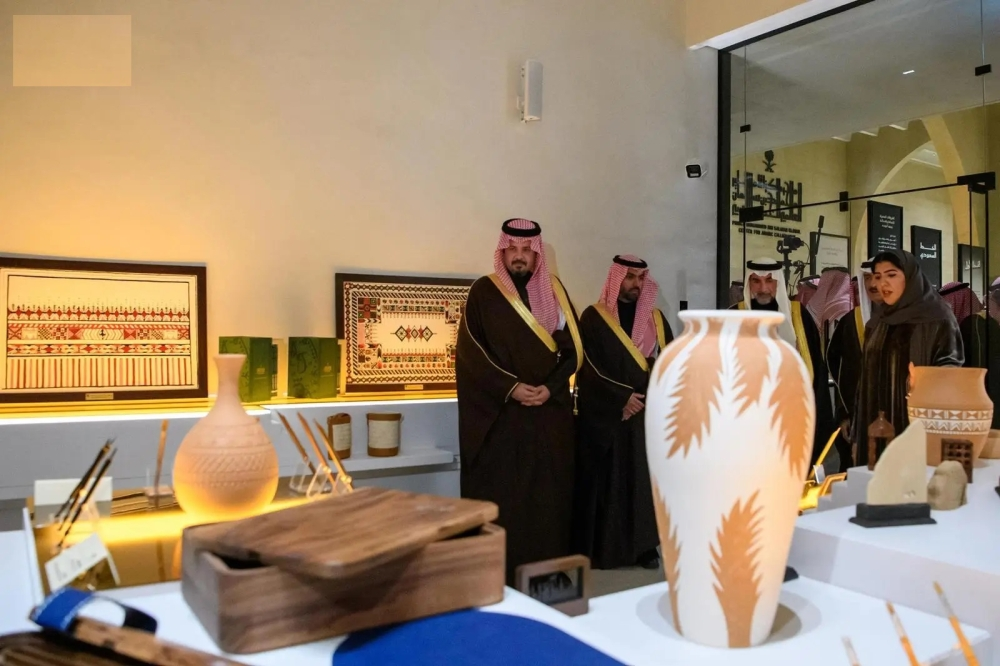 أمير المدينة المنورة يفتتح مركز الأمير محمد بن سلمان للخط العربي