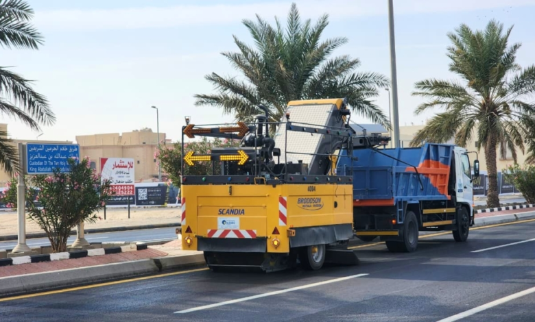 بلدية الخفجي ترفع 8670 متراً من المخلفات بعد الأمطار