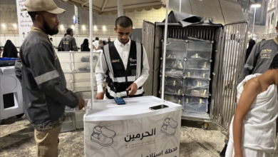 مبادرة نقل أحذية المعتمرين في المسجد الحرام: وداعاً للتكدس