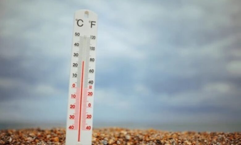 طقس السعودية اليوم: أمطار رعدية وضباب ودرجات الحرارة