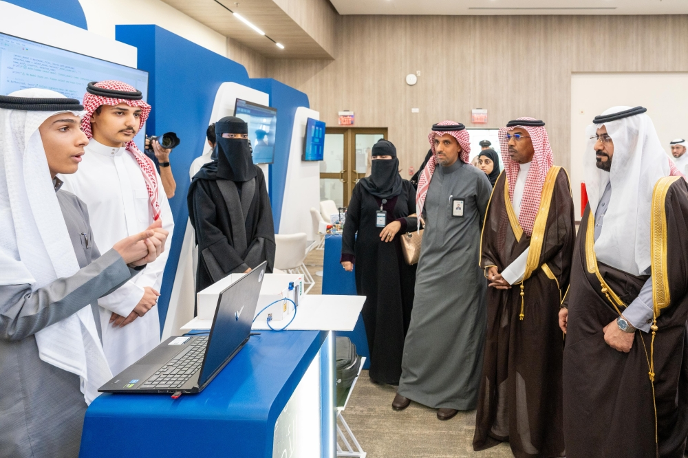 تكريم الجهات الداعمة