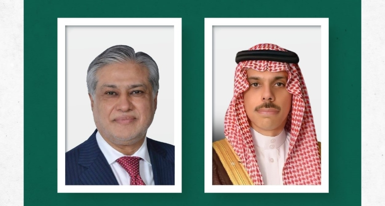 وزير الخارجية السعودي يبحث المستجدات مع نظيره الباكستاني