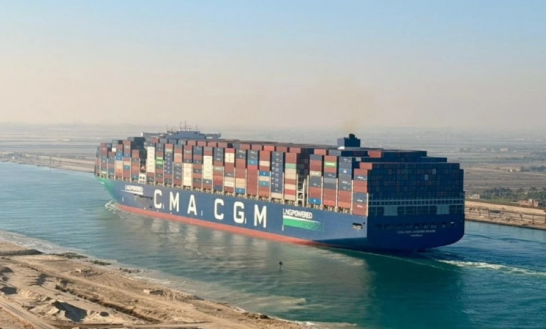 عودة سفن الحاويات العملاقة لقناة السويس بعد عامين