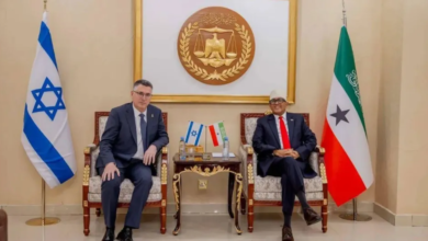 إدانة زيارة ساعر لأرض الصومال: غضب عربي ودعم لسيادة مقديشو