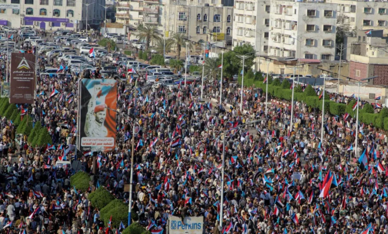عدن ولحج: تحذيرات أمنية صارمة من استغلال المظاهرات للفوضى