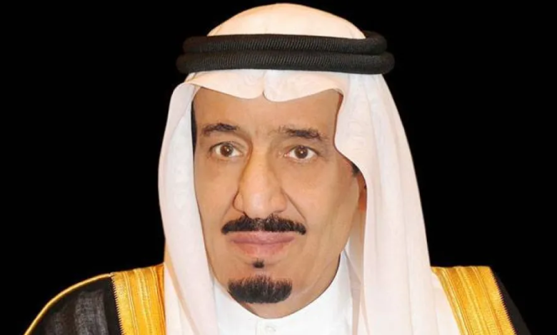 خادم الحرمين يغادر تخصصي الرياض بعد فحوصات مطمئنة