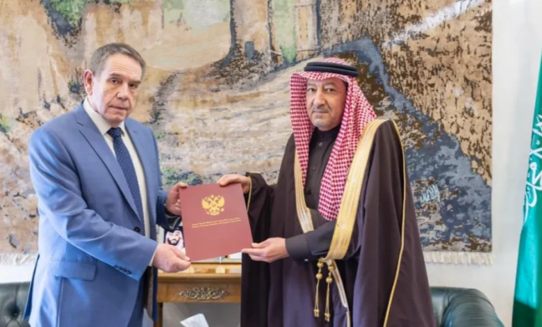 وزير الخارجية السعودي يتلقى رسالة خطية من نظيره الروسي