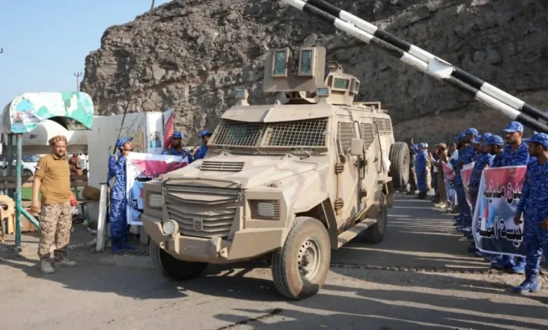 عدن: إخلاء المعسكرات وتحسن الخدمات يعيد الحياة للمدينة