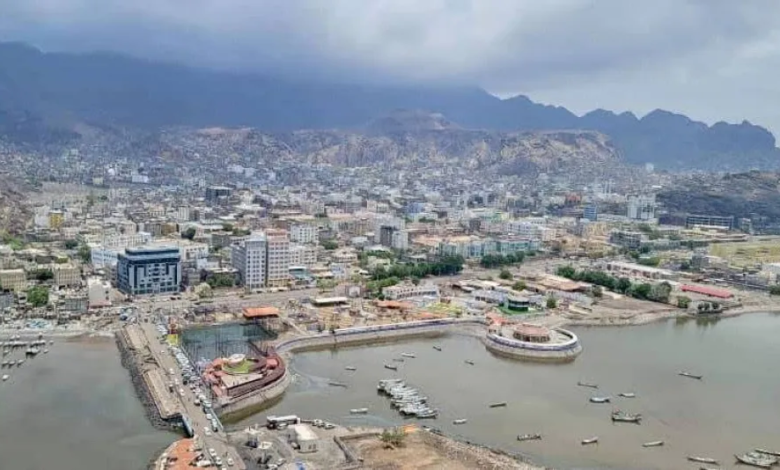 استنفار أمني في عدن لتأمين الاستقرار ومواجهة الفوضى