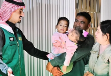 وصول التوأم السيامي الفلبيني أوليفيا وجيانا إلى الرياض للفصل
