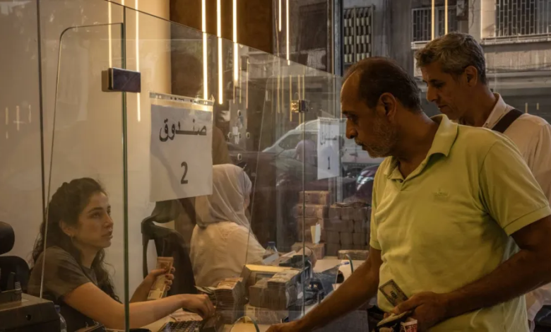 منع التبرج في الإدارات العامة السورية يثير الجدل