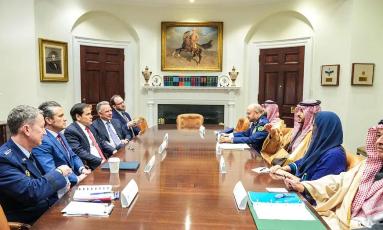 خالد بن سلمان في واشنطن: مباحثات استراتيجية لدعم السلام الإقليمي