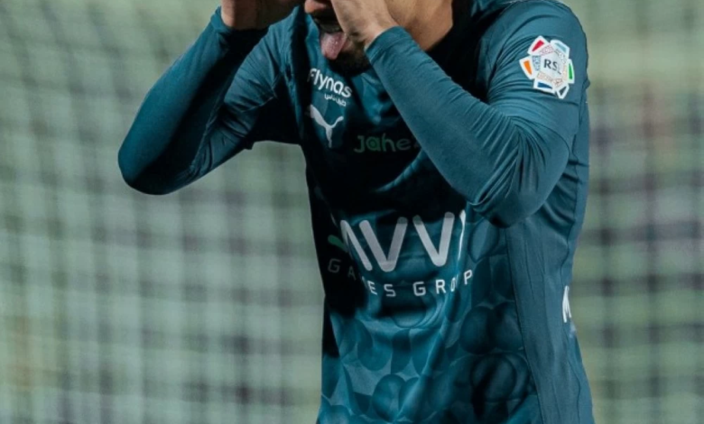 Al-Hilal snatches the top spot in the Roshan League from Al-Nassr before the Riyadh derby