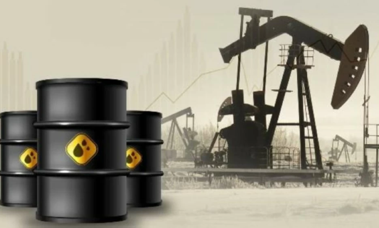 انخفاض مخزونات النفط الأمريكية وارتفاع البنزين ونواتج التقطير