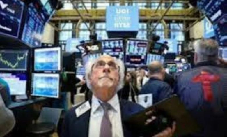 احتجاجات إيران ترفع الذهب والنفط وتهبط بالأسهم العالمية