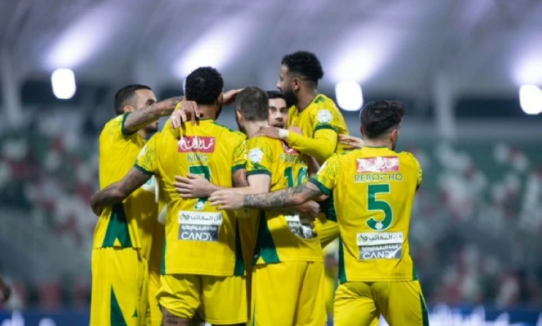 الخليج يهزم الاتفاق 2-1 في دوري روشن: ريمونتادا ديربي الشرقية