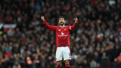 اختراق حساب برونو فرنانديز يثير أزمة في مانشستر يونايتد