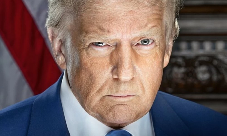 ترمب يطالب بخفض الفائدة ويشيد بالاقتصاد الأمريكي