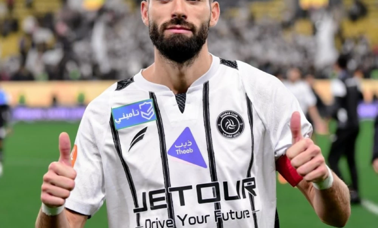 الشباب يقلب الطاولة على نيوم 3-2 في دوري روشن بفضل كاراسكو