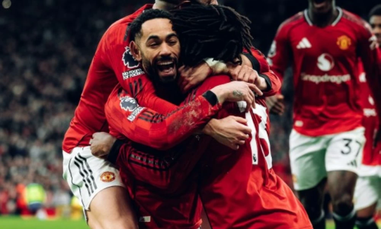 Manchester United beat City 2-0 in the Manchester derby and move up to fourth place