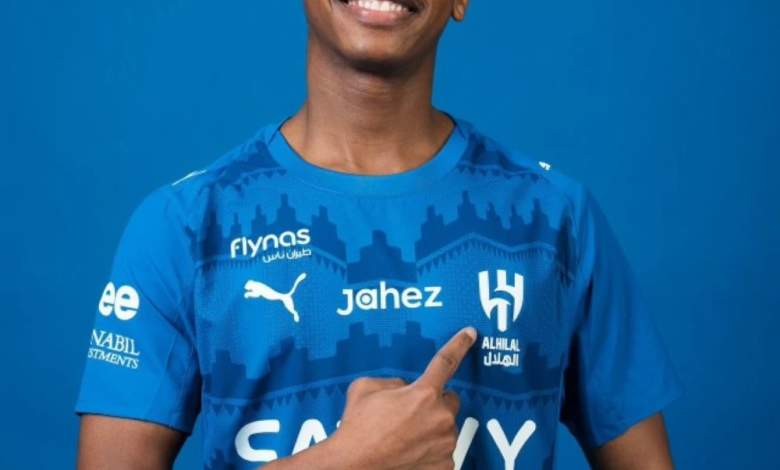 صفقة مراد هوساوي للهلال تنقذ نادي أحد من الديون ومنع التسجيل