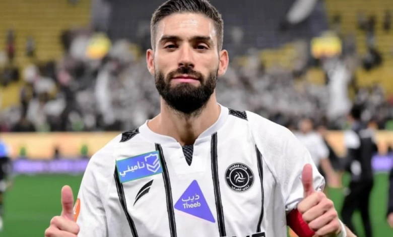 روما يفاوض الشباب لضم كاراسكو.. تفاصيل العرض وموقف نابولي